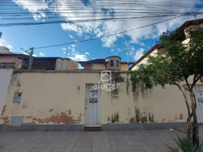 Imóvel Comercial com 5 Quartos para alugar, 250m² no Vila Brasília, Montes Claros