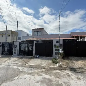 Casa com 1 Quarto à venda, 56m² no Laranjal, São Gonçalo