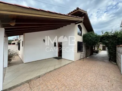 Casa com 4 Quartos à venda, 205m² no Campeche, Florianópolis