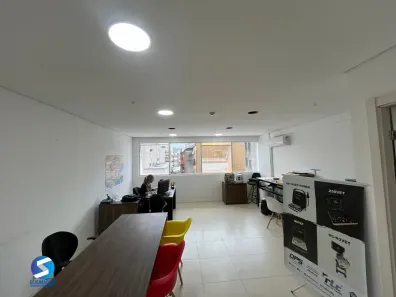 Sala Comercial à venda, 39m² no Bom Fim, Porto Alegre