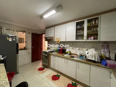 Sobrado com 3 Quartos à venda, 162m² no Alto Alegre, Cascavel