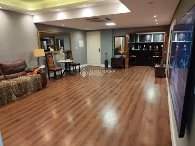 Apartamento com 3 Quartos à venda, 170m² no Moinhos de Vento, Porto Alegre