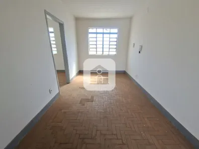 Sobrado com 2 Quartos para alugar, 60m² no Martins, Uberlândia