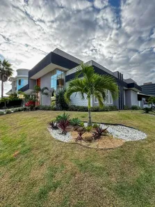 Casa de Condomínio com 3 Quartos à venda, 210m² no Boulevard Lagoa, Serra