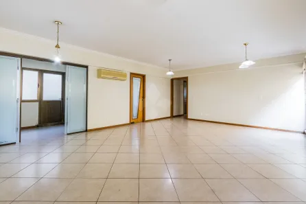 Apartamento com 3 Quartos à venda, 120m² no Santo Antônio, Porto Alegre