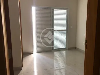 Sobrado com 2 Quartos à venda, 83m² no Novo Mundo, Uberlândia