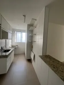 Apartamento com 2 Quartos para alugar, 52m² no Buraquinho, Lauro de Freitas