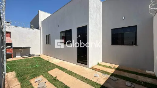 Casa com 3 Quartos à venda, 49m² no Loteamento Novo Primavera, Montes Claros