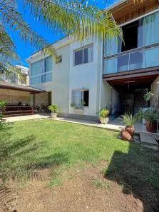 Casa de Condomínio com 4 Quartos à venda, 240m² no Colina de Laranjeiras, Serra