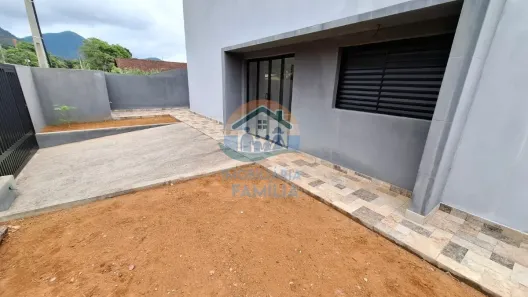 Casa com 1 Quarto à venda, 40m² no Balneário Gardem Mar, Caraguatatuba