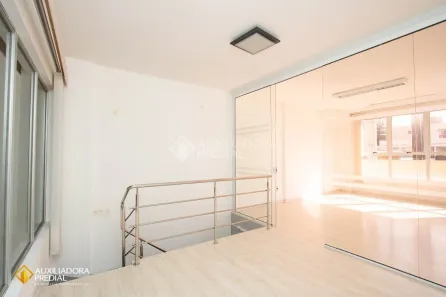 Ponto Comercial à venda, 134m² no Trindade, Florianópolis