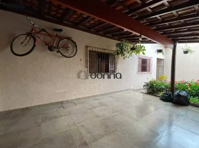 Casa com 2 Quartos à venda, 141m² no Conjunto Margarida Rosa de Azevedo, Uberaba