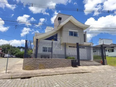 Casa com 3 Quartos à venda, 230m² no São Luiz, Caxias do Sul