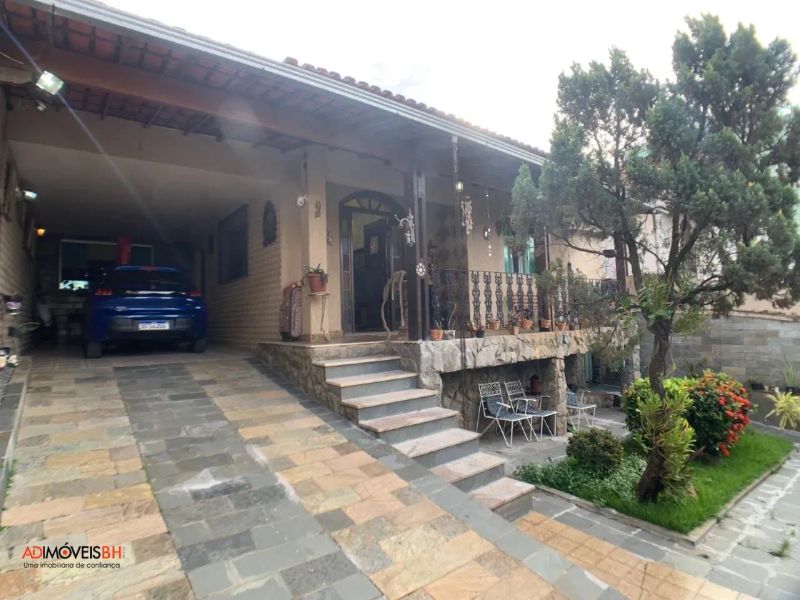 Casa com 3 quartos — Palmares, Belo Horizonte