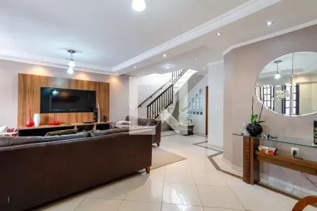 Casa com 3 Quartos à venda, 240m² no Vila Nivi, São Paulo