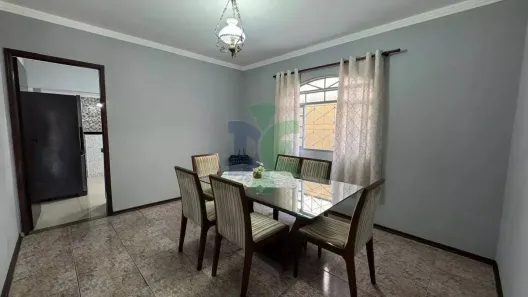 Sobrado com 3 Quartos à venda, 124m² no Vila Machado, Jacareí