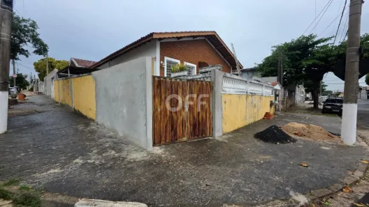 Casa com 3 Quartos para alugar, 240m² no Jardim Aurélia, Campinas