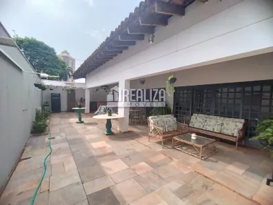 Casa com 4 Quartos à venda, 328m² no Santa Maria, Uberaba