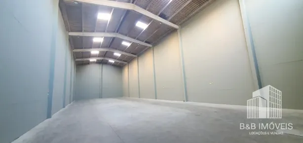 Galpão/Depósito/Armazém para alugar, 800m² no Sarandi, Porto Alegre