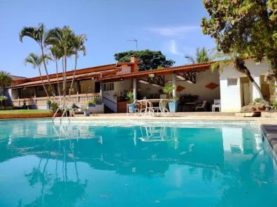 Fazenda/Sítio com 3 Quartos para alugar, 342m² no Dois Córregos, Piracicaba