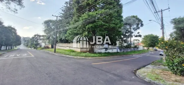 Lote/Terreno à venda, 800m² no Guaíra, Curitiba