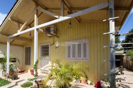Casa com 5 Quartos à venda, 340m² no Harmonia, Canoas
