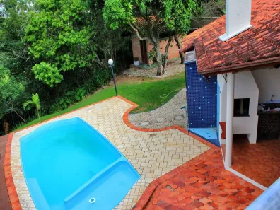 Casa de Condomínio com 5 Quartos para alugar, 350m² no Rio Tavares, Florianópolis