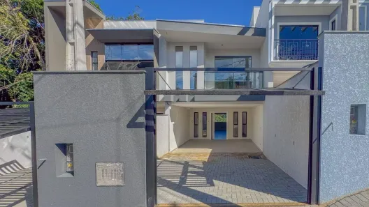 Sobrado com 3 Quartos à venda, 214m² no Ponta Aguda, Blumenau