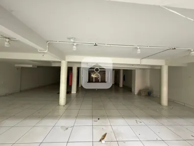 Ponto Comercial para alugar, 600m² no Nossa Senhora Aparecida, Uberlândia