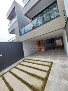 Sobrado com 3 Quartos à venda, 197m² no Vila Scarpelli, Santo André