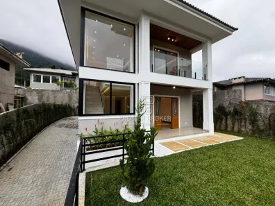 Casa com 3 Quartos à venda, 209m² no Carlos Guinle, Teresópolis