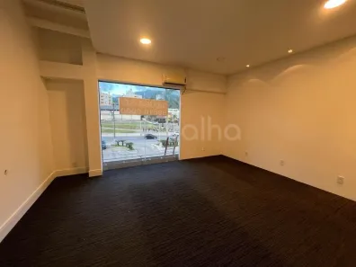 Ponto Comercial à venda, 150m² no Saco Grande, Florianópolis