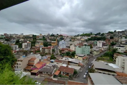 Casa com 4 Quartos à venda, 194m² no Santa Cecília, Juiz de Fora