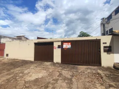 Casa com 2 Quartos para alugar, 200m² no Plano Diretor Sul, Palmas