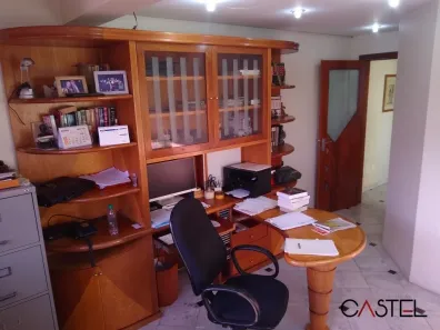 Sala Comercial à venda, 47m² no Bom Fim, Porto Alegre