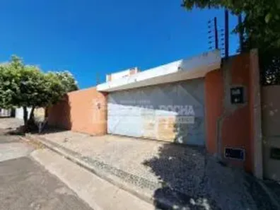 Casa com 3 Quartos à venda, 196m² no Cristo Rei, Teresina
