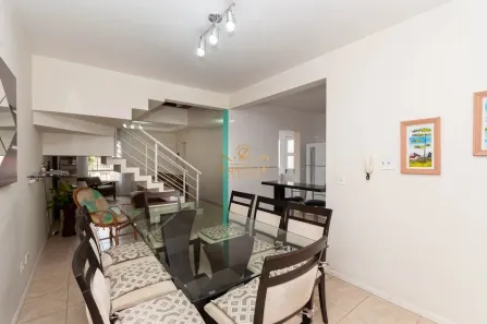 Casa com 3 Quartos à venda, 195m² no Santo Inácio, Curitiba