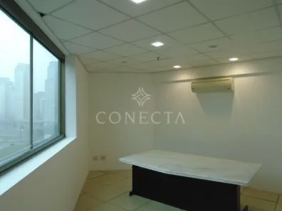 Imóvel Comercial à venda, 60m² no Dezoito do Forte Empresarial/Alphaville., Barueri