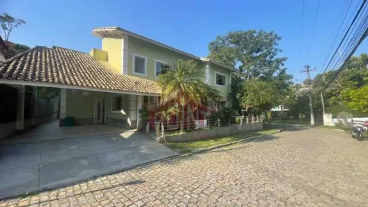 Casa de Condomínio com 4 Quartos à venda, 353m² no Badu, Niterói