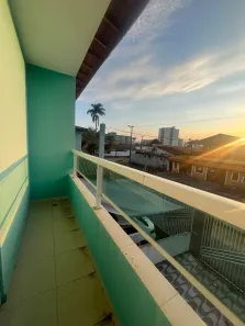 Casa de Condomínio com 2 Quartos para alugar, 75m² no Indaiá, Caraguatatuba