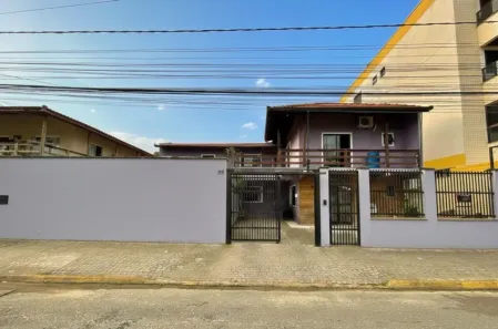 Casa com 6 Quartos à venda, 288m² no Centro, Camboriú
