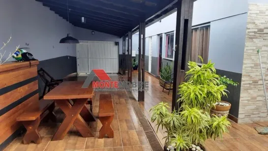Sobrado com 5 Quartos à venda, 350m² no Sobradinho, Brasília