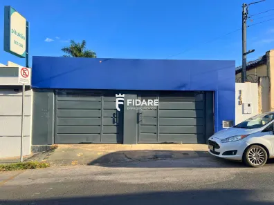 Imóvel Comercial com 2 Quartos para alugar, 300m² no Centro, Montes Claros