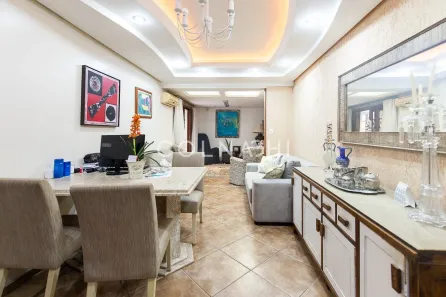 Apartamento com 3 Quartos à venda, 80m² no Menino Deus, Porto Alegre