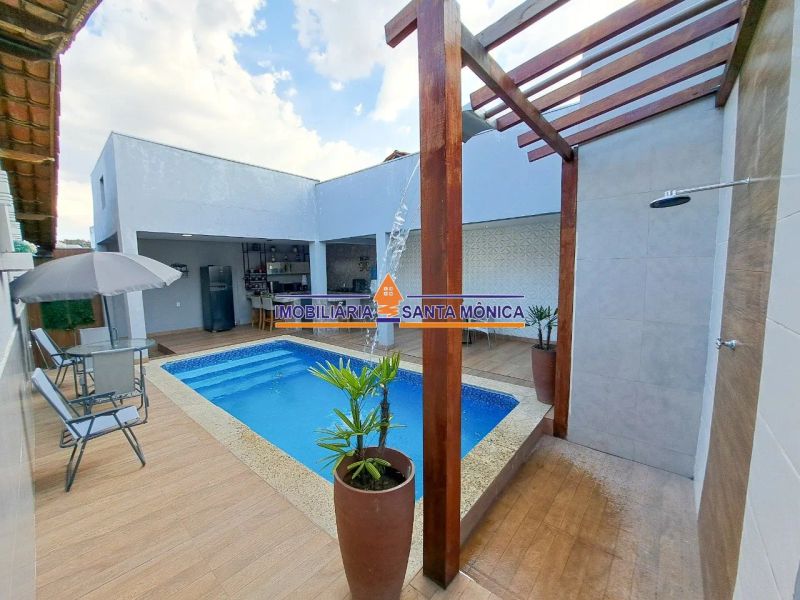 Casa com 7 quartos — Santa Amélia, Belo Horizonte