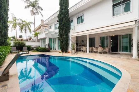 Casa de Condomínio com 5 Quartos à venda, 600m² no Alphaville Residencial Um, Barueri