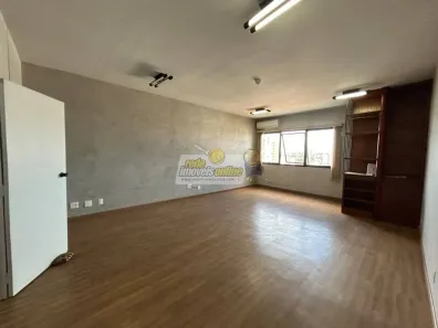 Sala Comercial à venda, 81m² no Centro, Uberaba