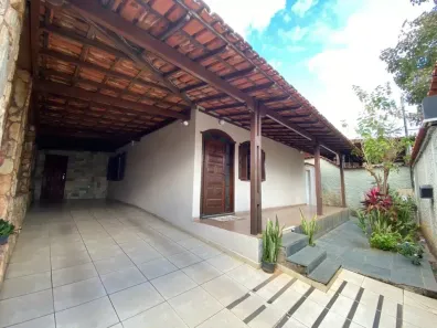Casa com 4 Quartos à venda, 360m² no Santa Mônica, Belo Horizonte