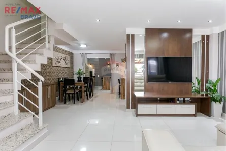 Casa de Condomínio com 3 Quartos à venda, 144m² no Uberaba, Curitiba