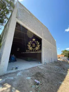 Galpão/Depósito/Armazém para alugar, 650m² no Três Vendas, Araruama